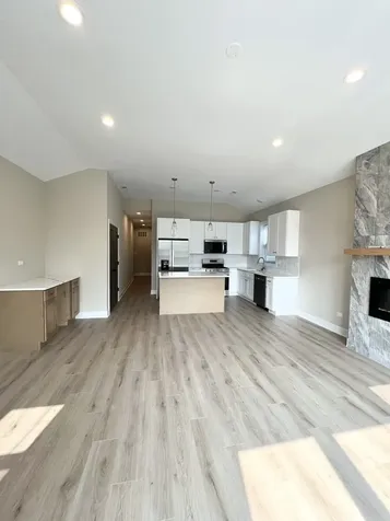 4934 South Champlain Avenue Chicago IL 60615