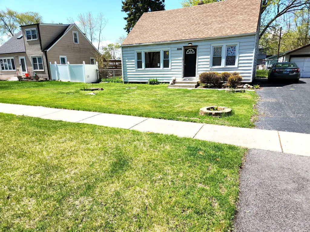8006 Long Avenue Burbank IL 60459