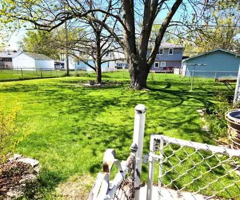 8006 Long Avenue Burbank IL 60459