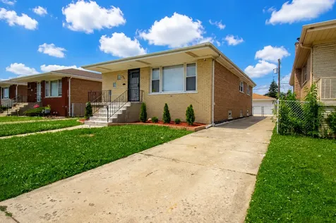 408 Bensley Avenue Calumet City IL 60409