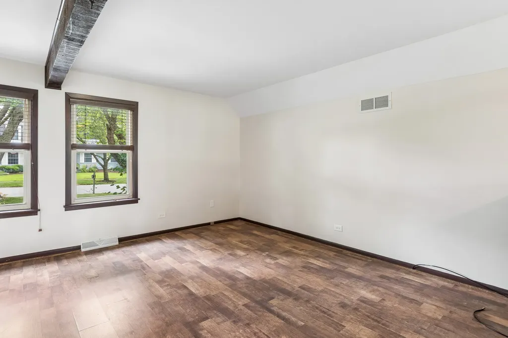 1539 Foxhill Road Naperville IL 60563