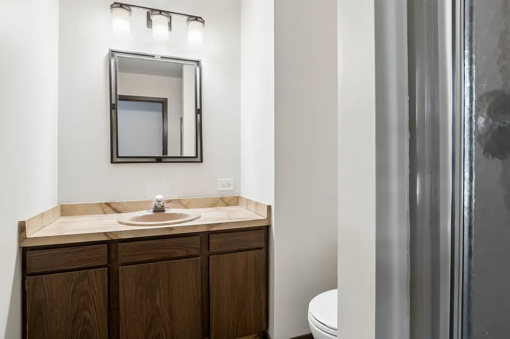 1539 Foxhill Road Naperville IL 60563