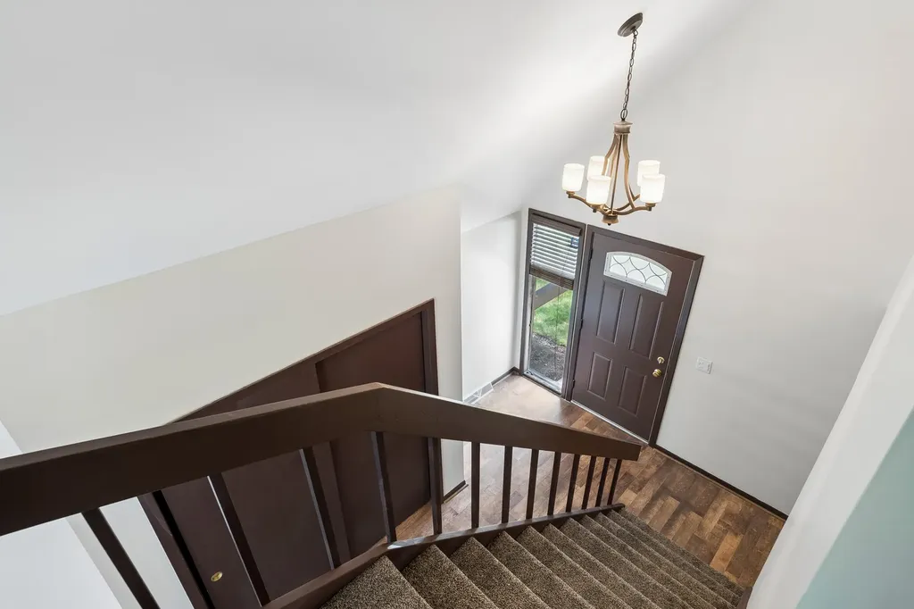 1539 Foxhill Road Naperville IL 60563