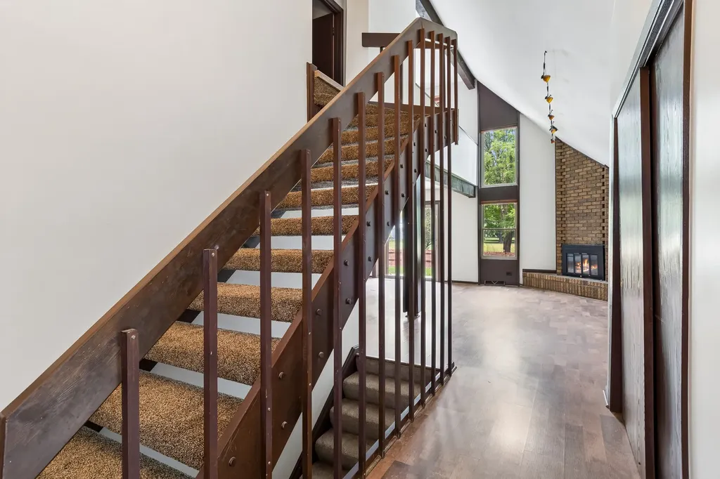 1539 Foxhill Road Naperville IL 60563
