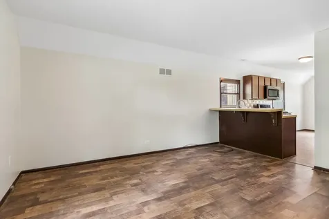 1539 Foxhill Road Naperville IL 60563