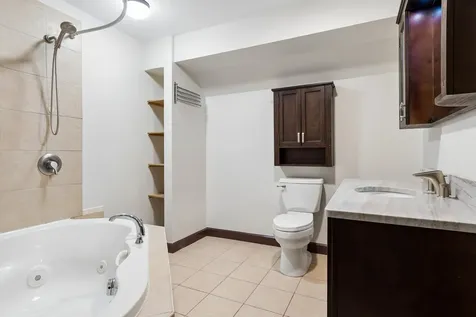 1539 Foxhill Road Naperville IL 60563