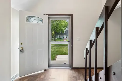 1539 Foxhill Road Naperville IL 60563