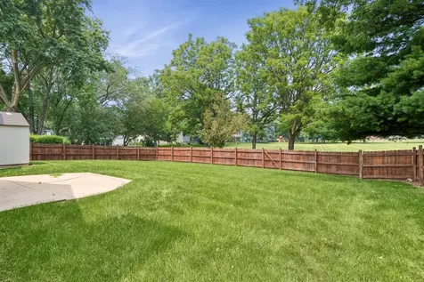 1539 Foxhill Road Naperville IL 60563