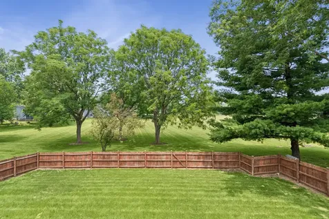 1539 Foxhill Road Naperville IL 60563