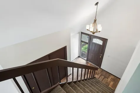 1539 Foxhill Road Naperville IL 60563
