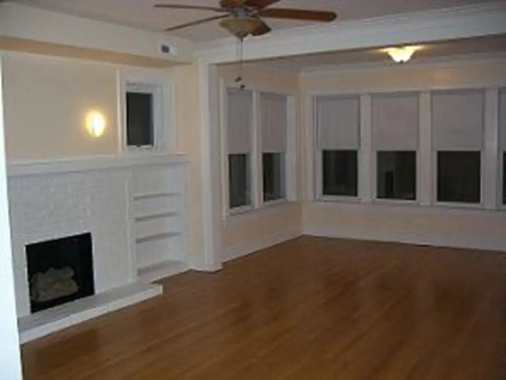 4621 North Lawndale Avenue Chicago IL 60625