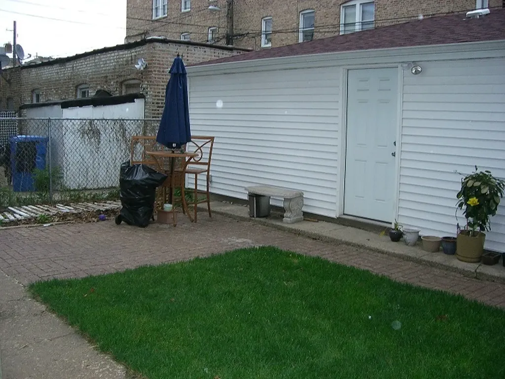 4621 North Lawndale Avenue Chicago IL 60625