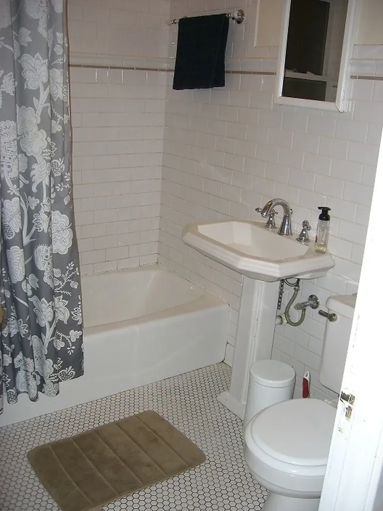 4621 North Lawndale Avenue Chicago IL 60625