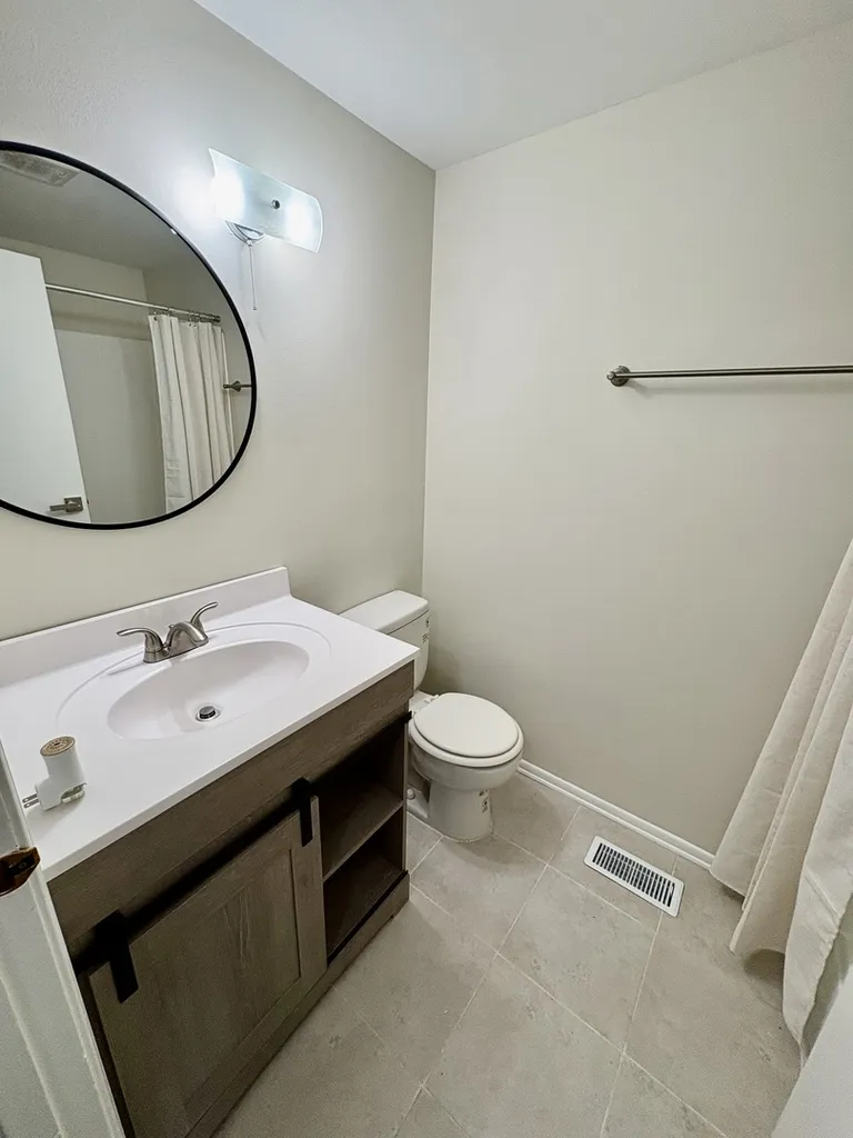 228 Dakota Court Bolingbrook IL 60440