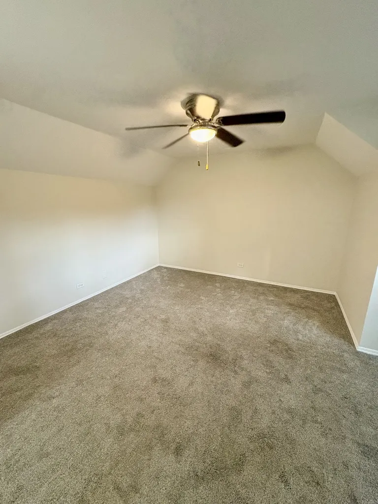 228 Dakota Court Bolingbrook IL 60440