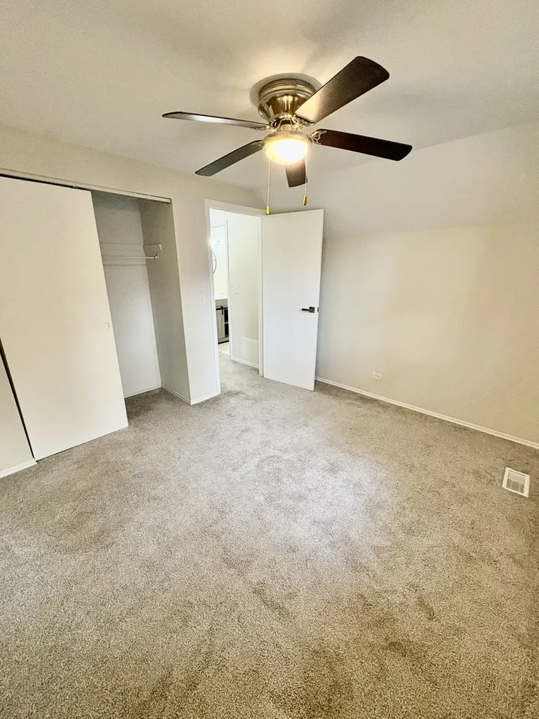 228 Dakota Court Bolingbrook IL 60440
