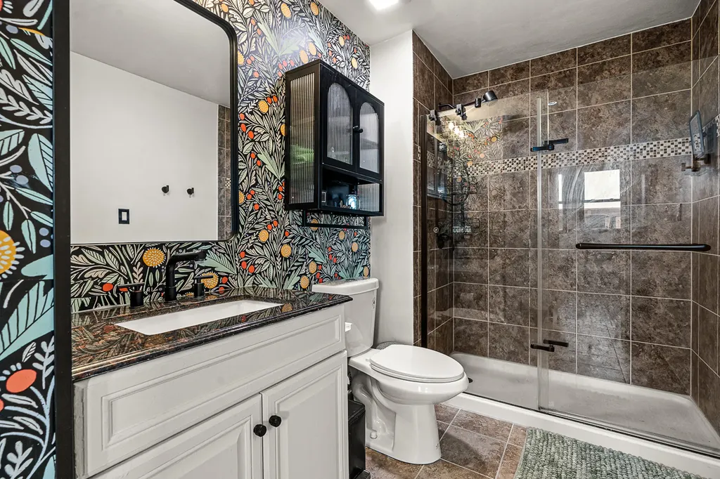 1760 West Wrightwood Avenue Chicago IL 60614