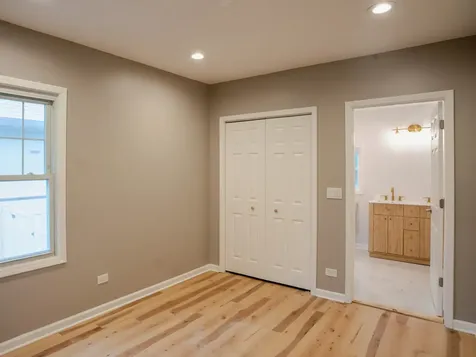 523 South Monterey Avenue Villa Park IL 60181