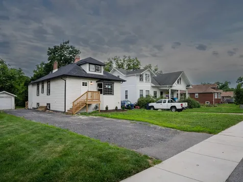 523 South Monterey Avenue Villa Park IL 60181