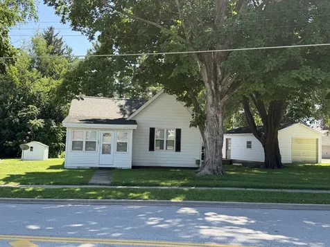 103 East State Street Mahomet IL 61853