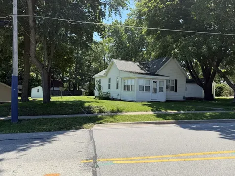 103 East State Street Mahomet IL 61853