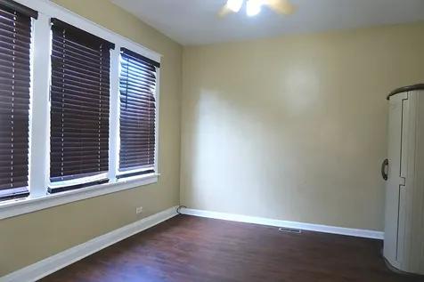 13223 South Buffalo Avenue Chicago IL 60633