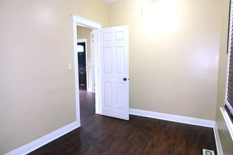 13223 South Buffalo Avenue Chicago IL 60633