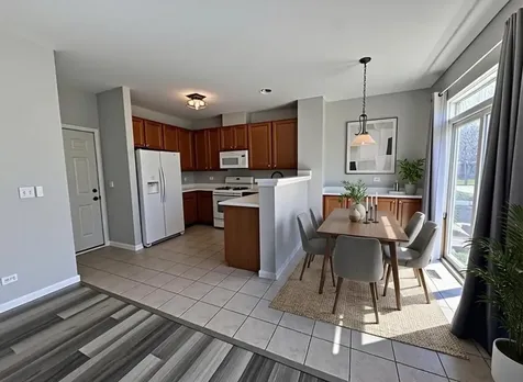 2266 Pembridge Drive Lake In The Hills IL 60156