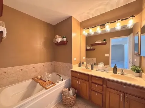 2266 Pembridge Drive Lake In The Hills IL 60156