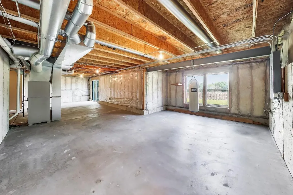 21 West Old Mill Trail Antioch IL 60002