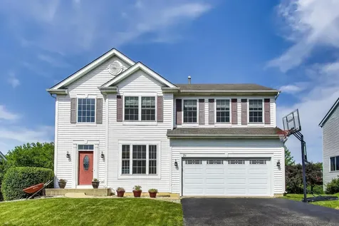21 West Old Mill Trail Antioch IL 60002