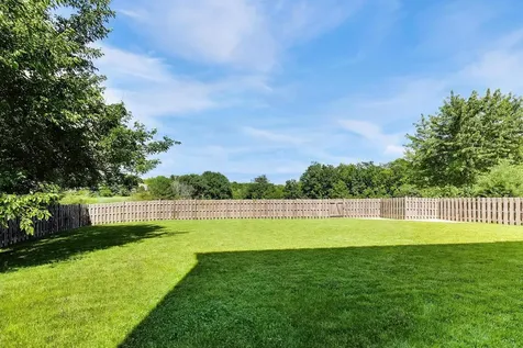 21 West Old Mill Trail Antioch IL 60002