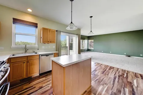 21 West Old Mill Trail Antioch IL 60002