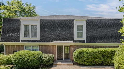 831 Garfield Avenue Libertyville IL 60048