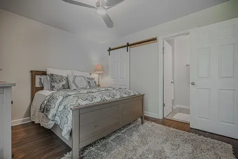 831 Garfield Avenue Libertyville IL 60048