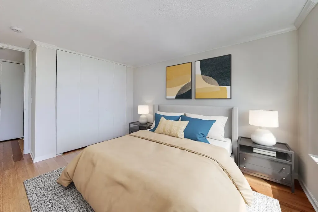 2728 North Hampden Court Chicago IL 60614