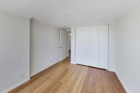 2728 North Hampden Court Chicago IL 60614