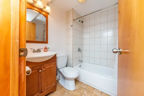 1533 West Leland Avenue Chicago IL 60640