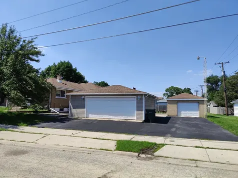 640 Midland Avenue Rockdale IL 60436