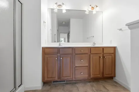 5 Spring Ridge Circle Bloomington IL 61704