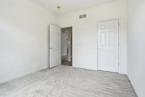 5 Spring Ridge Circle Bloomington IL 61704