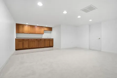 5 Spring Ridge Circle Bloomington IL 61704