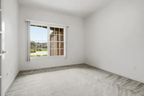 5 Spring Ridge Circle Bloomington IL 61704
