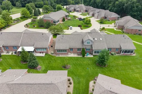 5 Spring Ridge Circle Bloomington IL 61704