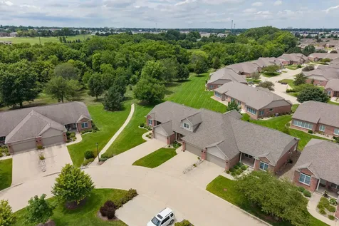 5 Spring Ridge Circle Bloomington IL 61704