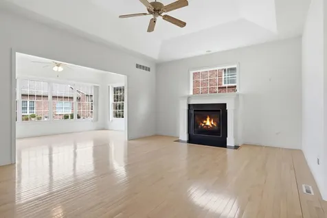 5 Spring Ridge Circle Bloomington IL 61704
