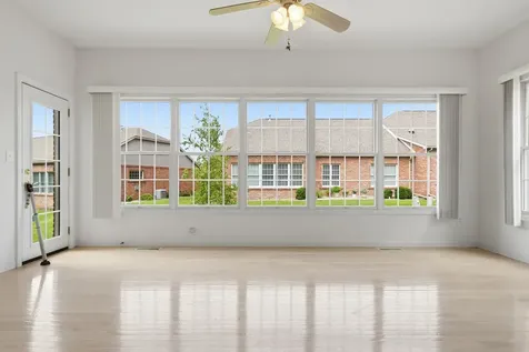 5 Spring Ridge Circle Bloomington IL 61704