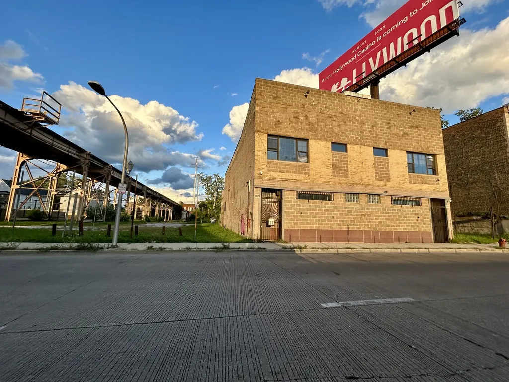 5923 South Wentworth Avenue Chicago IL 60621