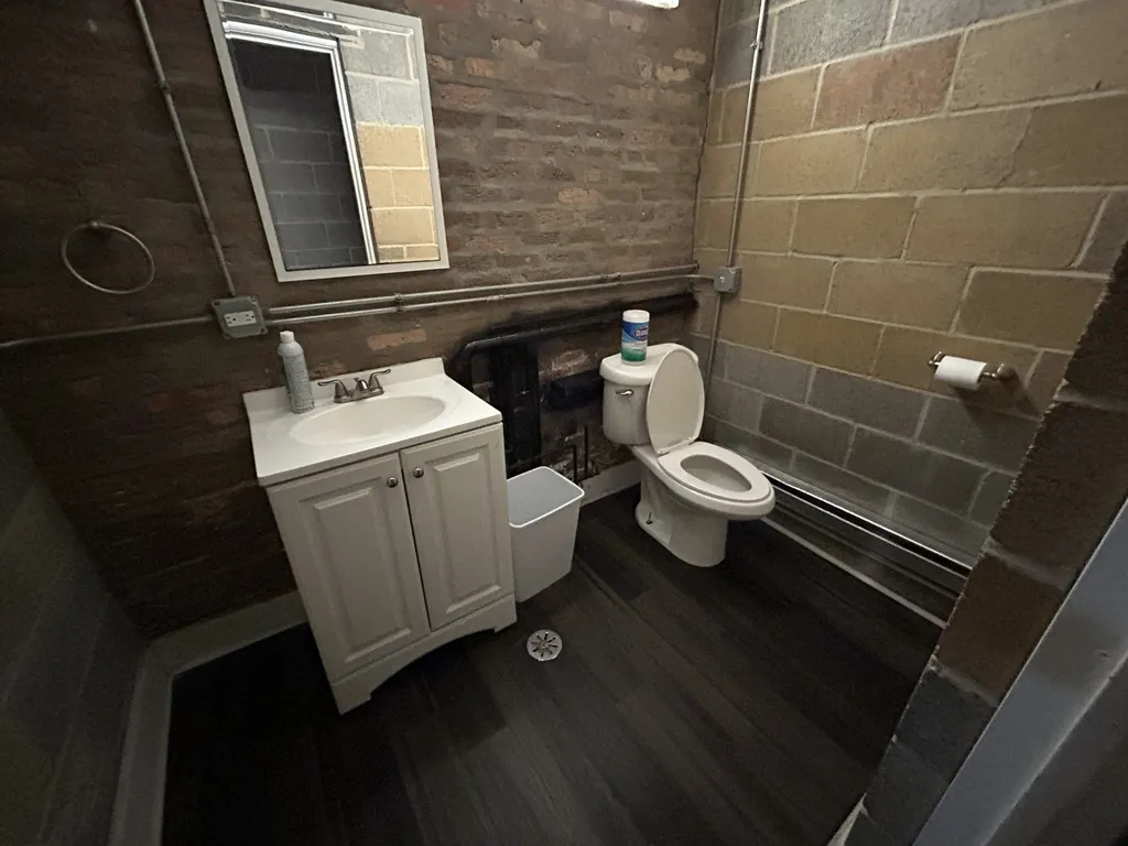 5923 South Wentworth Avenue Chicago IL 60621