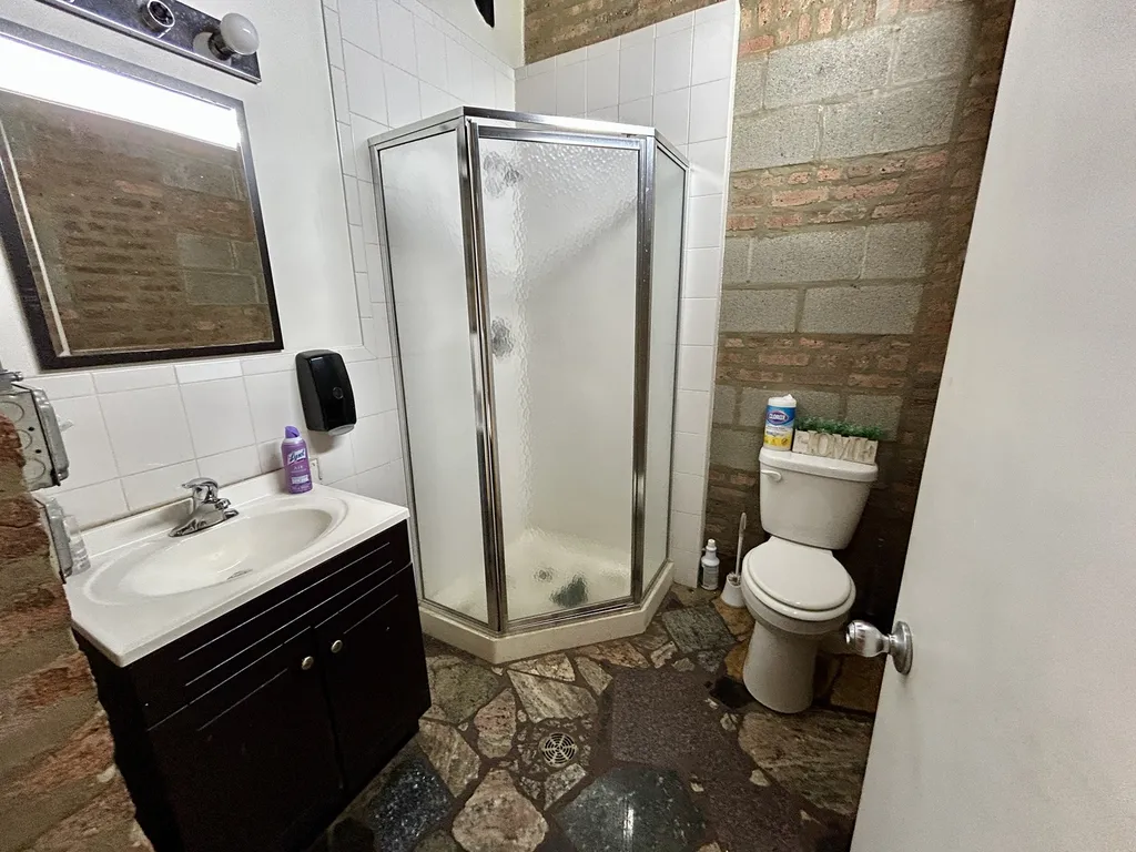 5923 South Wentworth Avenue Chicago IL 60621